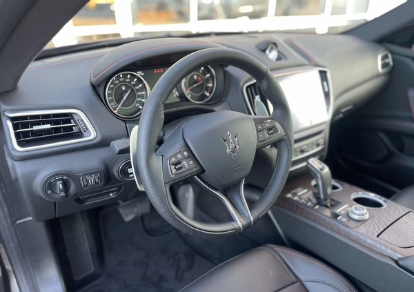 Maserati Ghibli cena 131146 przebieg: 12, rok produkcji 2023 z Ostroróg małe 56